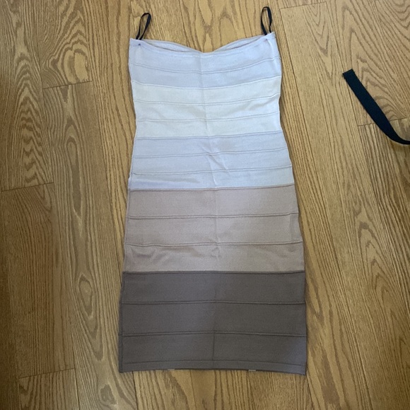 Bebe tube dress fits small and medium wear. In perfect condition - Picture 2 of 3